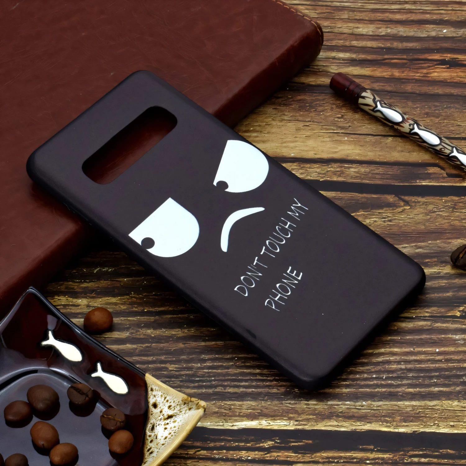 Coque Silicone Fantaisie Samsung Galaxy S10 - Angry Face Noir 8 Coque Silicone Fantaisie Samsung Galaxy S10 - Angry Face Noir – Image 6